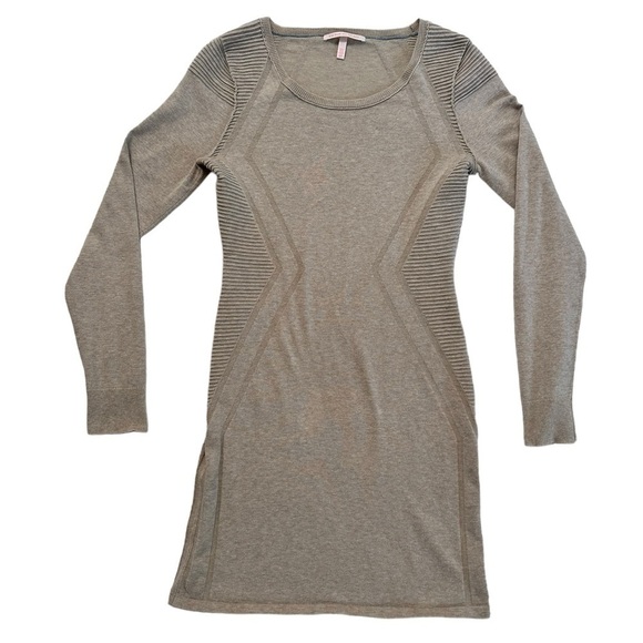Victoria Secret Long Sleeve Sweater Dress Size S/P - Picture 8 of 17